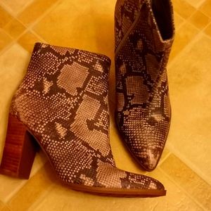 Carlos santana boots.